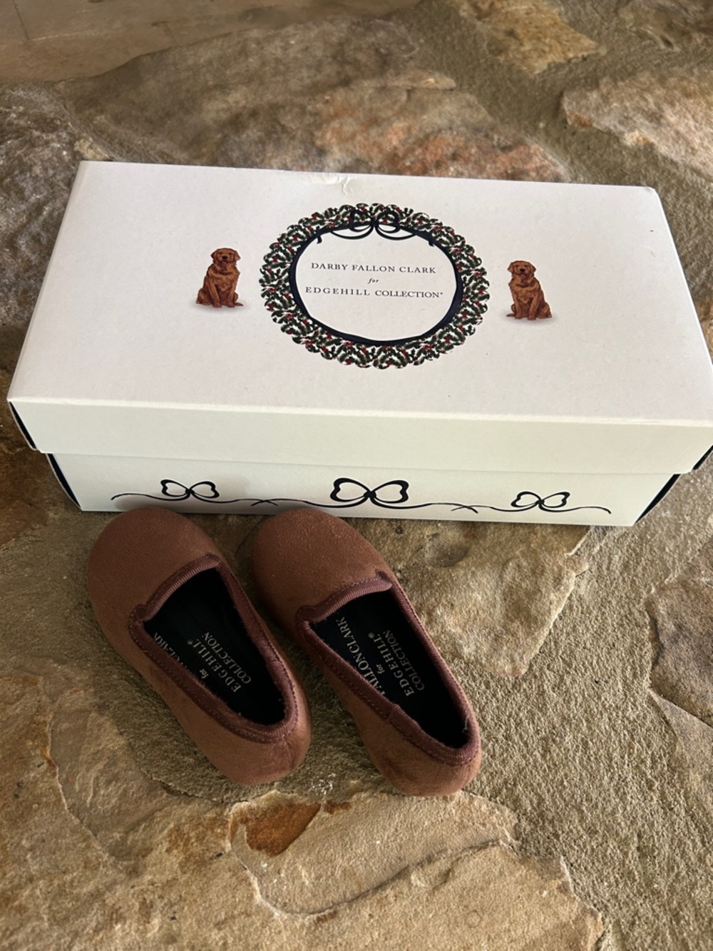 Edgehill Collection Kids' Brown velvet loafer Slip-Ons